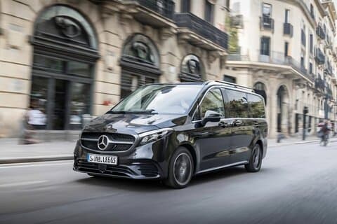Private Transfer in the City of Barcelona up to 8 Passengers