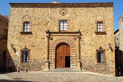 Caceres Medieval Heritage - Old Town, Cathedral & Carvajal Palace