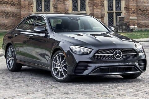 Private Transfer: Barcelona to Airport BCN by Business Car