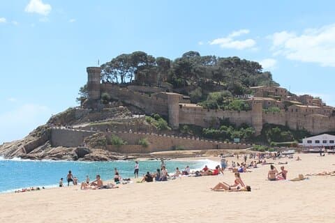 Costa Brava Beach Tour from Barcelona to Tossa de Mar