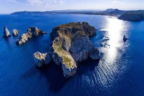 From Roses: Visit Illes Medes & Estartit (New Free Audio Guide)