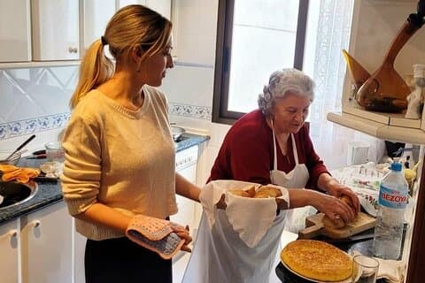 Traditional Spanish Cooking Class with a Grandmother in Madrid