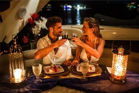 Private Romantic Dinner by Catamaran with Night and Navigation