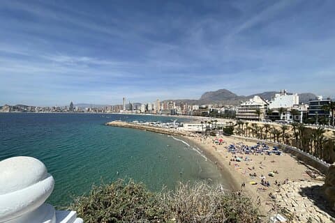 Benidorm Old Town and Beaches Tour and Exploration Game