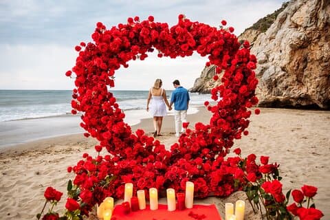 Marriage Proposal in Barcelona with Photoshoot and Wine
