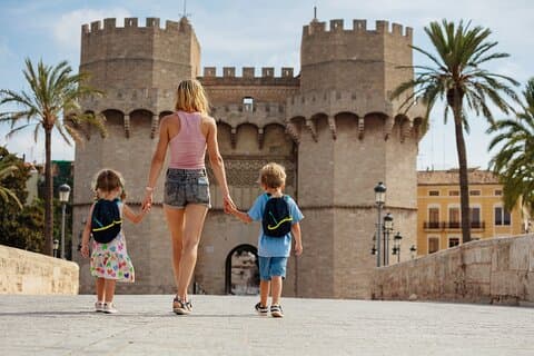 Valencia Private Family Tour with Churros, Parks & Science Museum