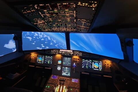 Become an Airline Pilot for a Day – A320 Simulator in Seville