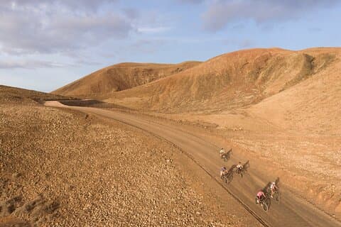 Volcanic Discovery PREMIUM eBike Tour: 35 km