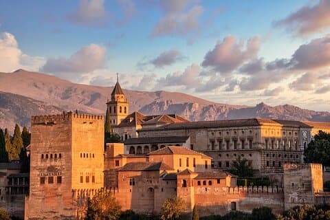 Guided Tour Environments of the Alhambra of Granada