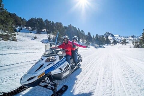Andorra Snow Private Day Tour with 2 Guides and Hotel Pickup
