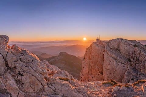 El Penyagolosa (1813m) - Crown the Highest Peak.- OFFICIAL GUIDE