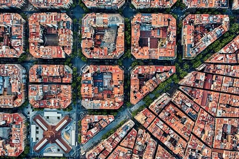 Barcelona's Remarkable gridded street pattern and urban planning