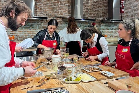 Traditional Basque Pintxos Cooking Class in Bilbao