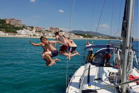 6 Hours private boat cruise from Barcelona. Snorkel and sun