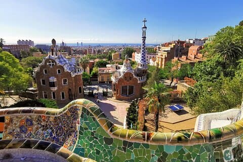 Special Gaudis Sagrada Familia and Parc Güell Guided English Tour