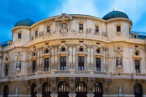 Private Bilbao Walking Tour