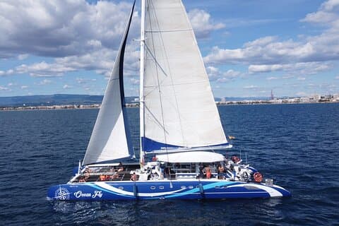 Cambrils : 1 Hour Sailing Catamaran Ride in Cambrils