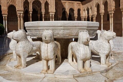 Tour Alhambra and Generalife with audioguide