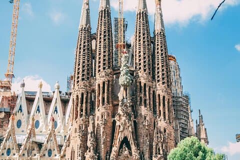 BARCELONA: Sagrada Familia and City Highlight Kids From £1