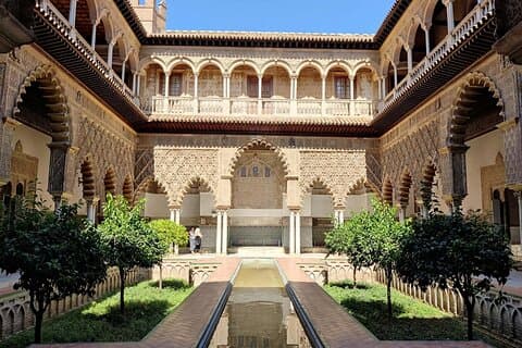 VIP Private Walking Tour in Sevilla