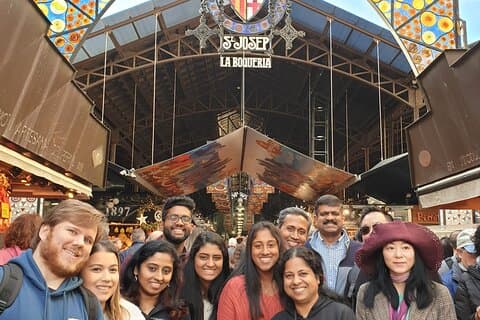 Taste of Barcelona: Boqueria Market, Tapas & History Tour