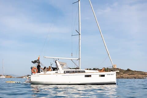 Private Sunset Sailing Yacht Tour (2.5hs)
