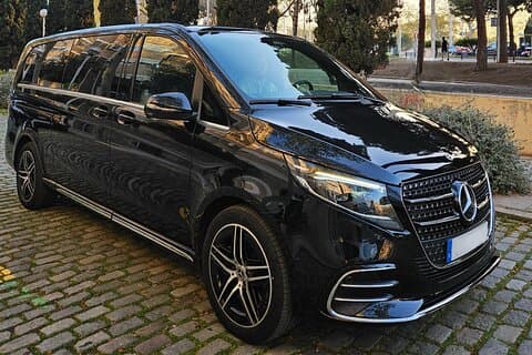 Luxury Private Airport Transfer to Barcelona City