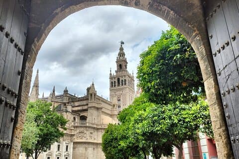 "Seville: Love At First Sight" Private Tour