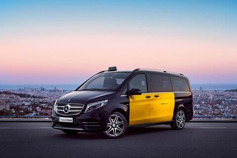 private transfer from Barcelona airport to city Center