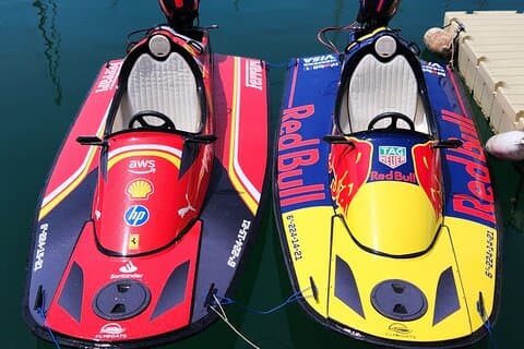 Have fun aboard Formulas 1
