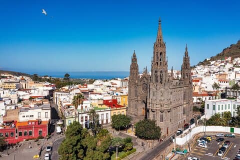 Full-Day Gran Canaria Tour: Historic Towns & Mountain Wonders