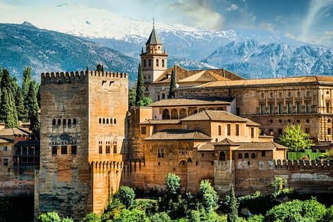 Granada Private Walking Tour with a Local