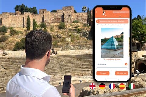Malaga Essential : Self-Guided Tour created by local Official Guide