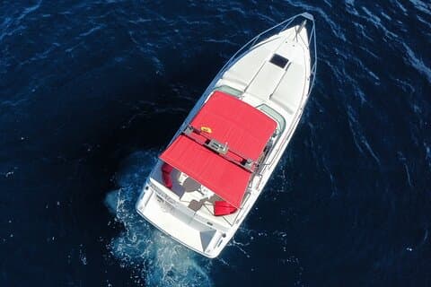 2 hour Private Luxury Champagne Cruise with Snorkeling
