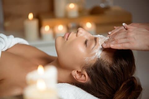 Moisturizing Facial Cleansing Experience in Madrid