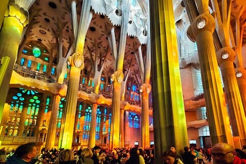 Sagrada Familia small group tour with an Architect Guide