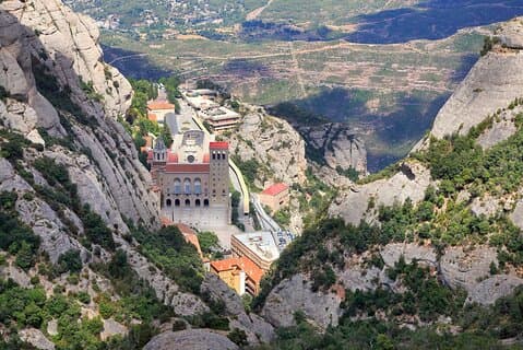 Private Montserrat Monastery and Mountain Day Trip from Barcelona