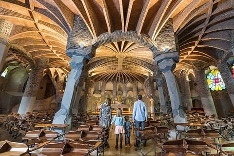Wines & Wonders: Gaudí Unveiled & Premium Wine Escape
