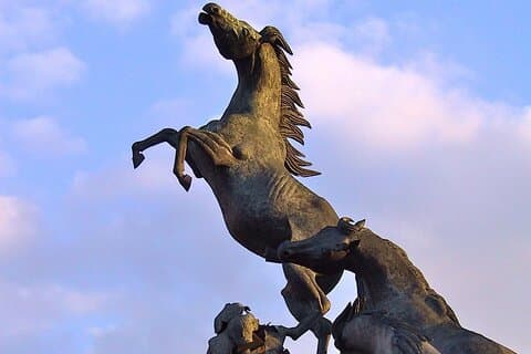 Vigo Heritage - Maritime History, Iconic Streets & Local Cuisine