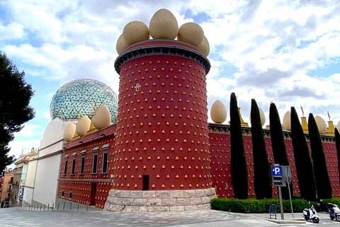 The impressive Dali Museum