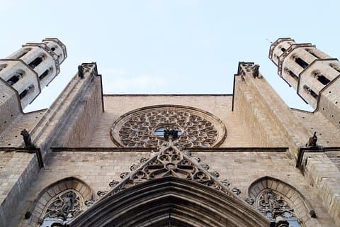 Santa Maria del Mar Basilica in Barcelona Ticket & Hosted Access