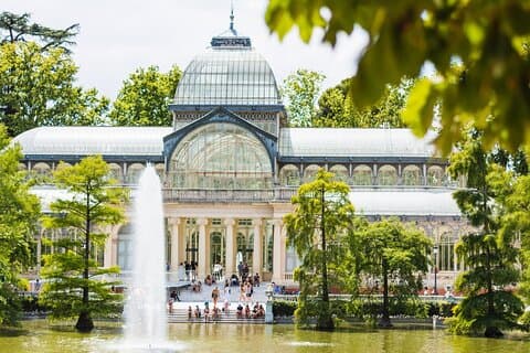Madrid: El Retiro Park Private Walking Tour