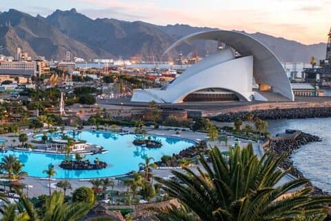 Grand VIP Tour Tenerife with private Guide by Lux car