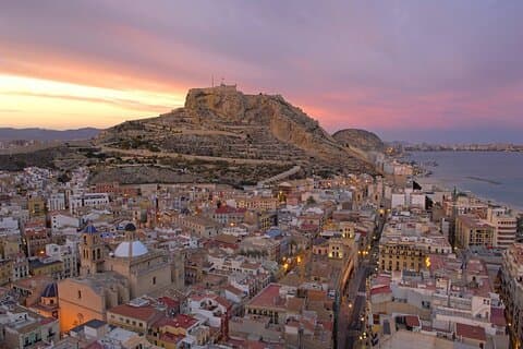 Private tour Historic Centre of Alicante