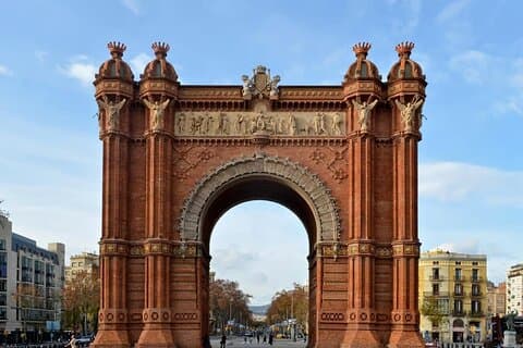 Barcelona Gothic Quarter & El Born Walking Tour with Guide