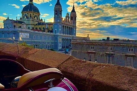 Madrid Golden Hour: 2-Hour Private Sunset Sidecar Adventure