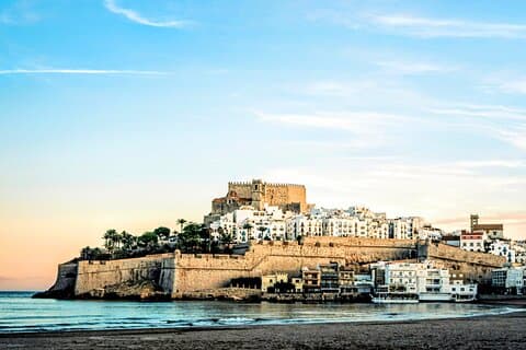 From Valencia Peñíscola Private Tour with Castle Entry