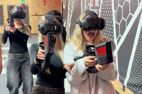 Virtual Reality Experience: Invasion Bilbao