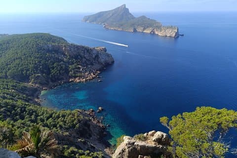 Guided Hike from Port d'Andratx to Sant Elm with Scenic Views