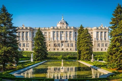 Madrid: Guided Tour of the Royal Palace of Madrid with Ticket